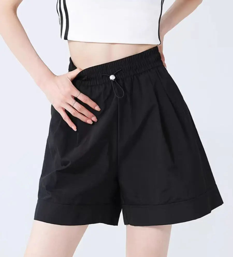Shorts Casuais Femininos de Perna Larga para o Verão, Finos, Modelo A-line, Calças de Moletom com Cordão, Macacão Curto Feminino da Moda