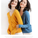 Cardigans femininos 2025 primavera outono malhas moda coreana cardigan estilo curto topos com decote em v malha outerwears suéteres sólidos