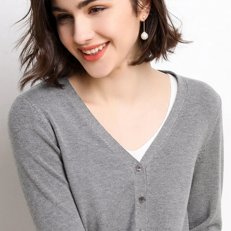 Cardigans femininos 2025 primavera outono malhas moda coreana cardigan estilo curto topos com decote em v malha outerwears suéteres sólidos