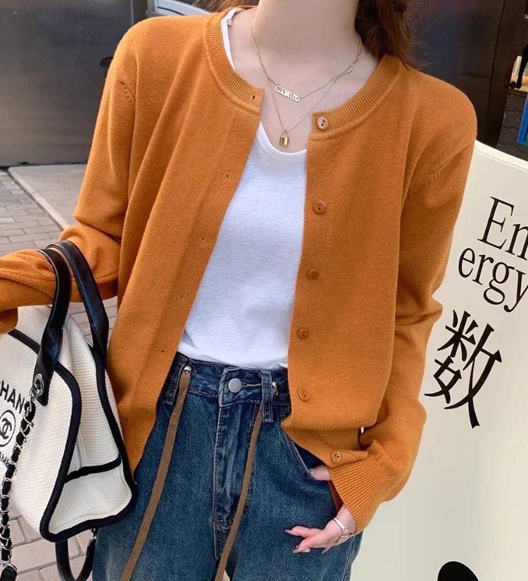 Cardigans e Suéteres Femininos 2026: Moda Coreana Casual, Quente, Primavera/Verão, Gola O, Manga Longa, Abotoamento Simples, Ajuste Slim, Tricôs e Blusas