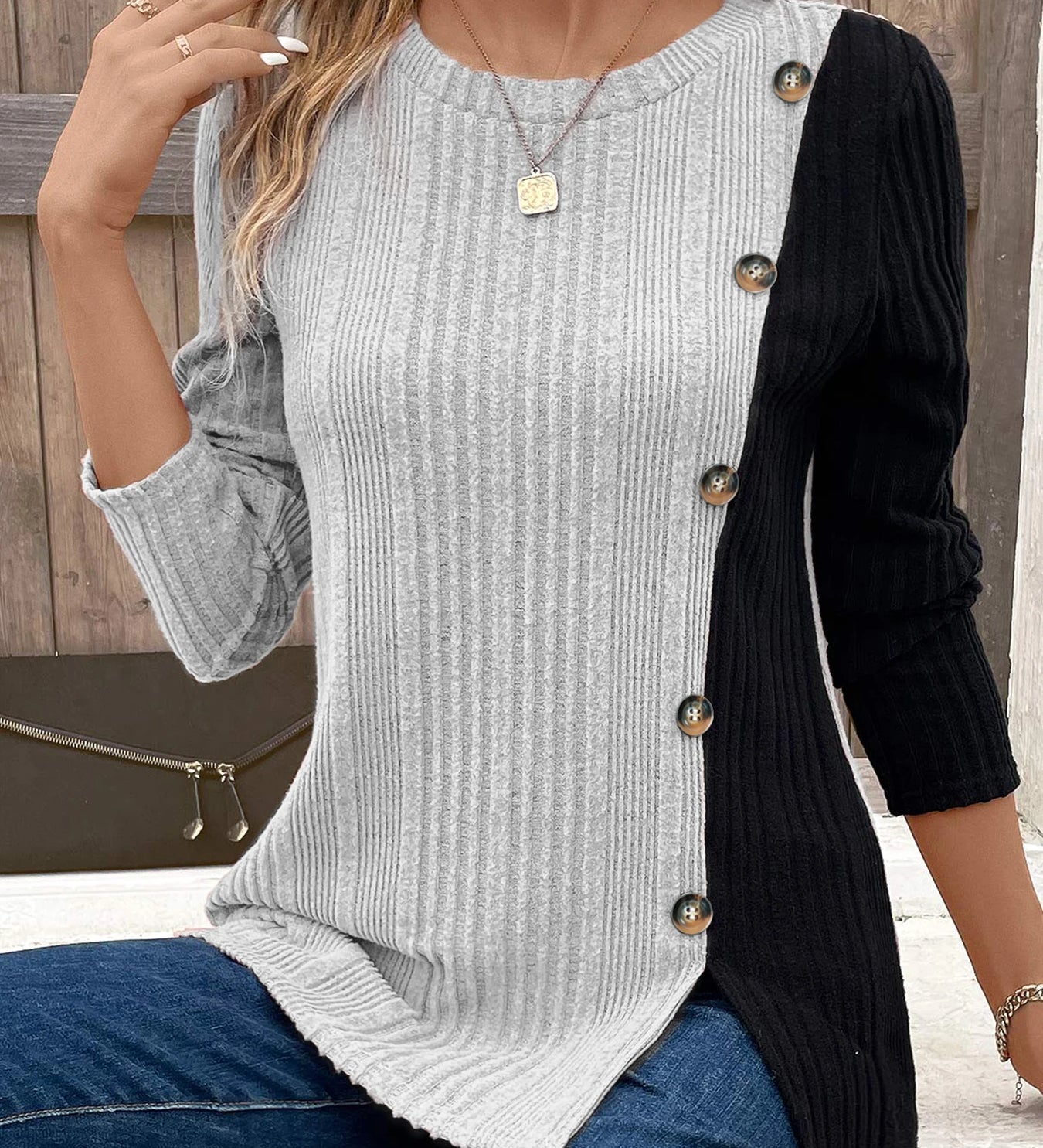 Camiseta com decoração de botão colorblock com nervuras, blusa casual de manga comprida para primavera e outono, roupas femininas